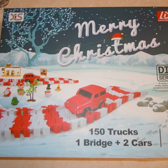 Lucky Doug Christmas play set - Picture 5 of 8